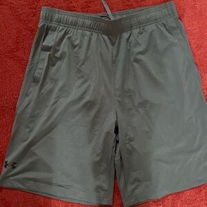 Men’s large basketball shorts. Brand new
